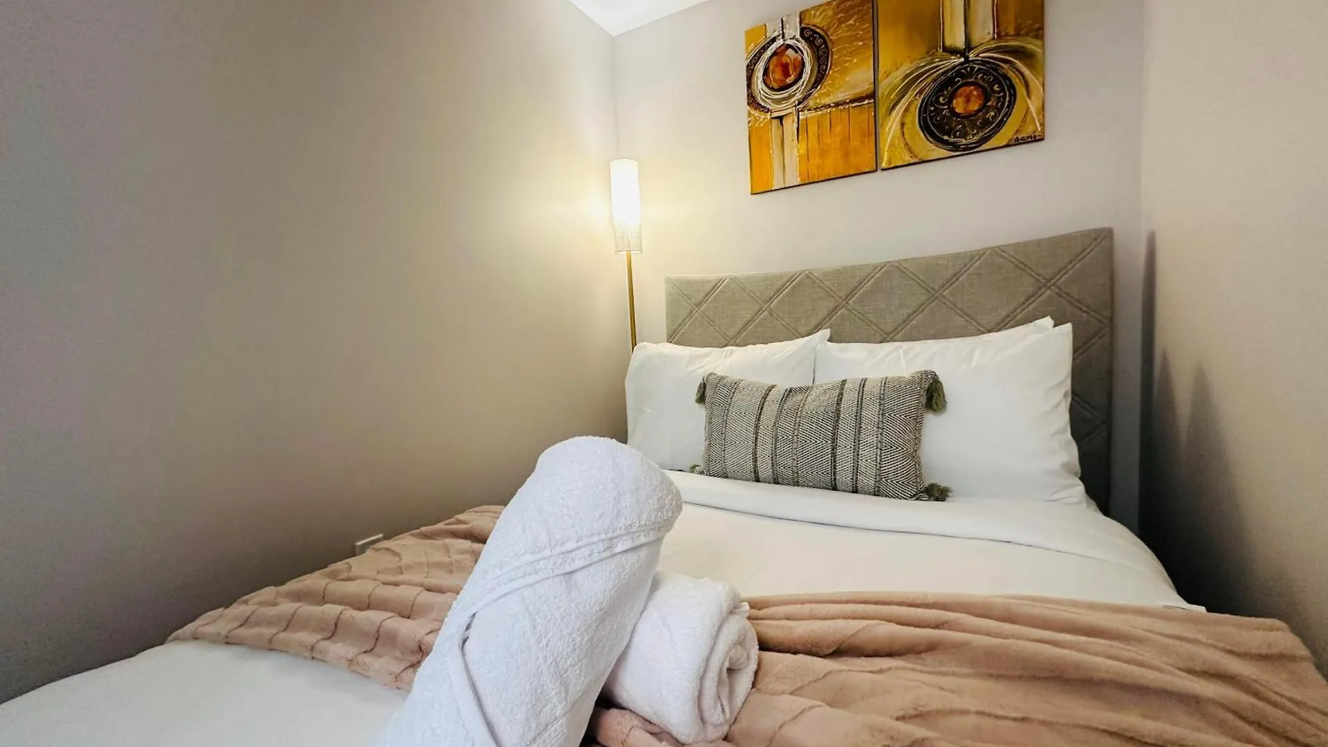 Rivetstays - The Jarvis Toronto