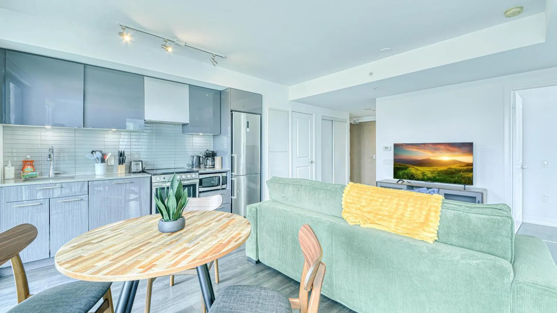Rivetstays - The Jarvis Toronto Kanada