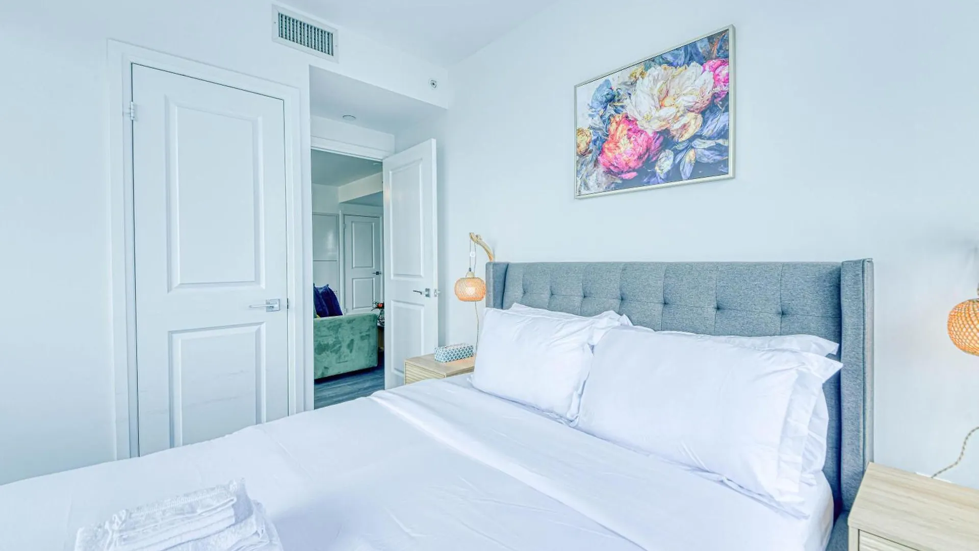 Rivetstays - The Jarvis Toronto 0*,  Kanada