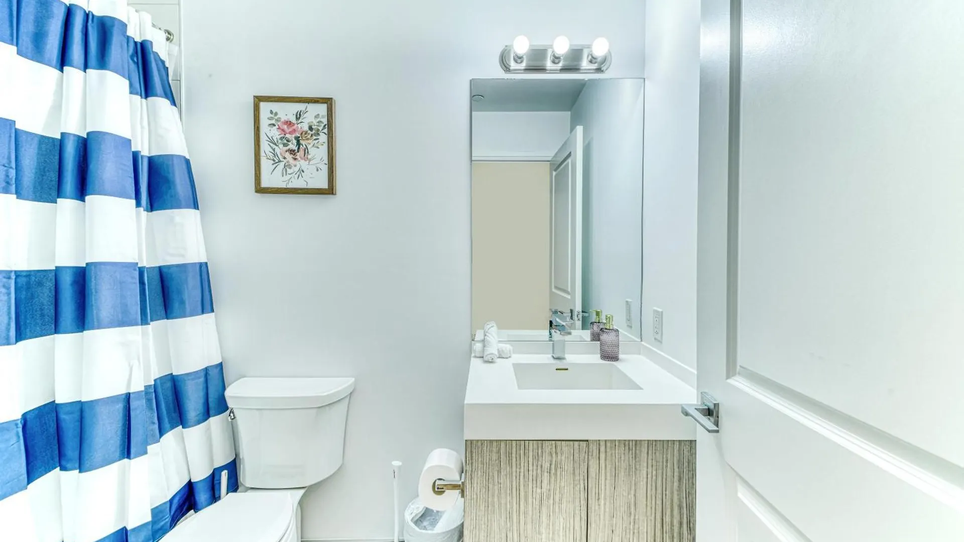 Lägenhet Rivetstays - The Jarvis Toronto Kanada