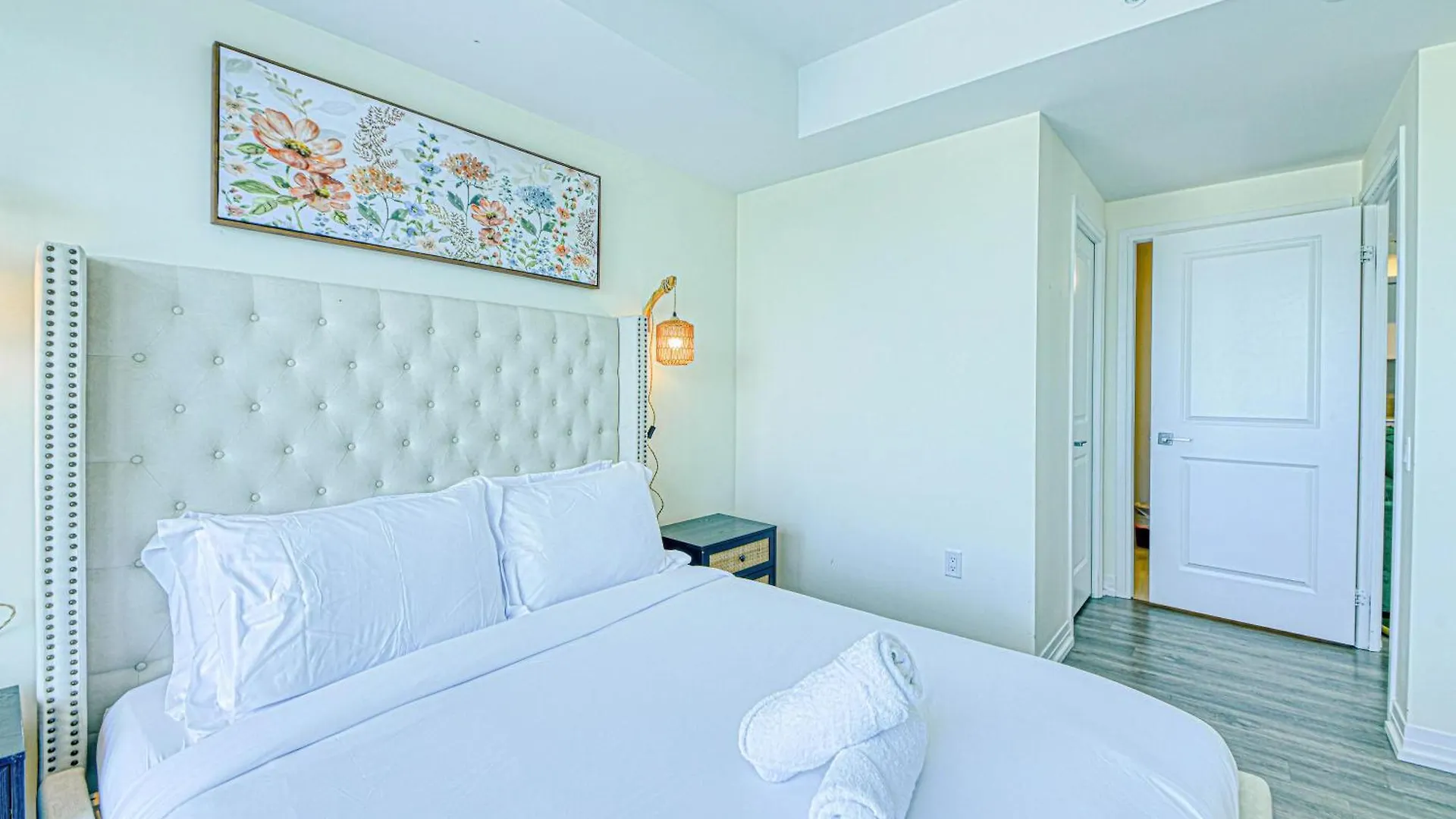 Rivetstays - The Jarvis Toronto