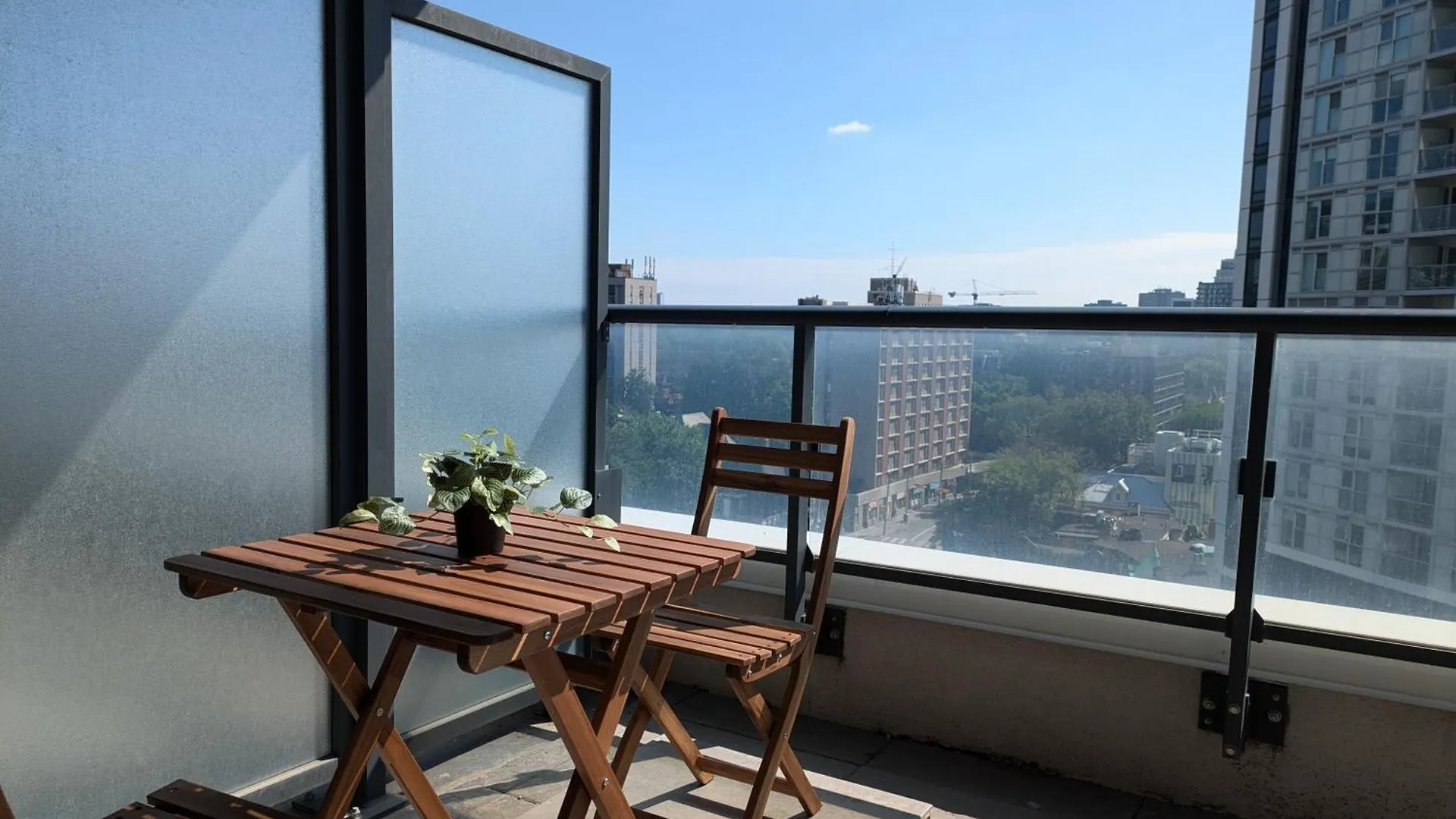 Apartment Rivetstays - The Jarvis Toronto Canada