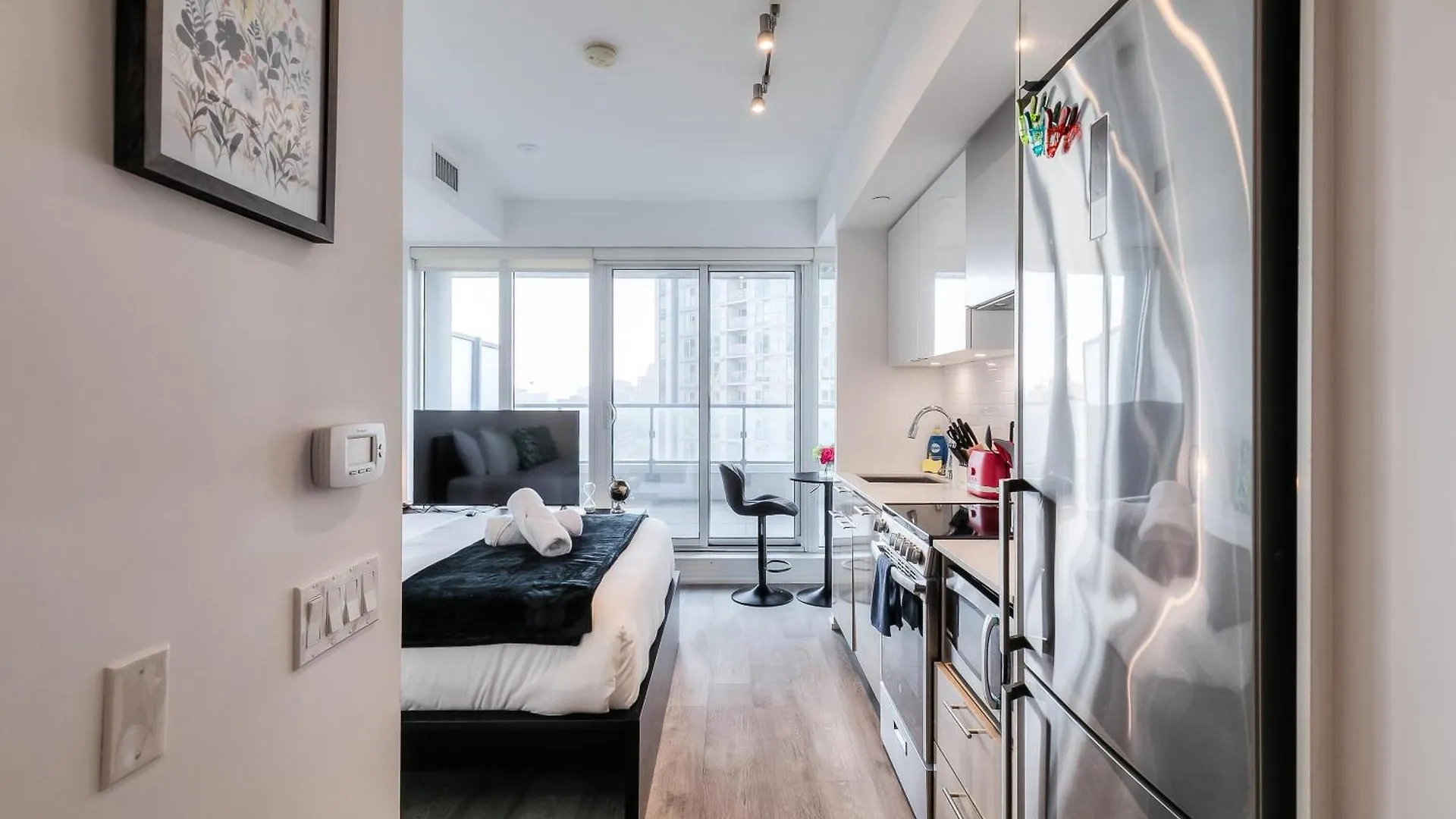 Apartment Rivetstays - The Jarvis Toronto